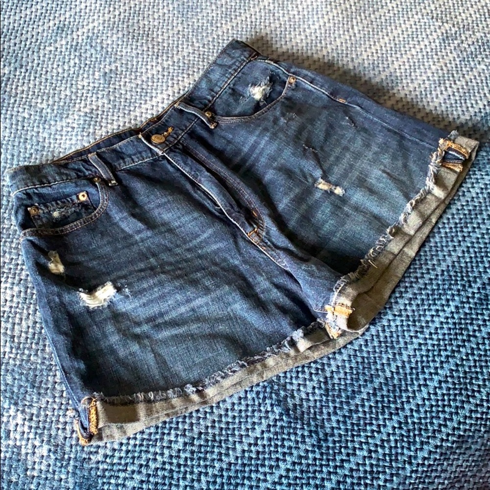Aero Ripped High Rise Curvy Mom Shorts size 12